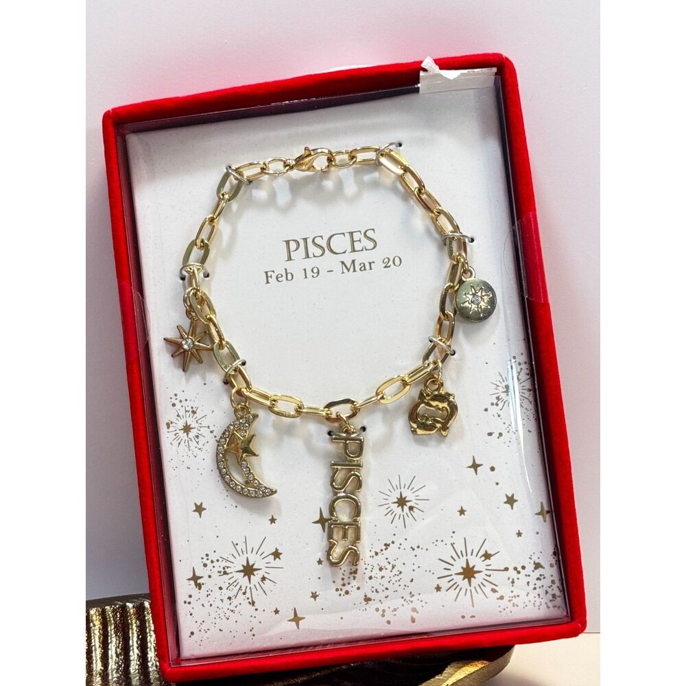 New In Box Zodiac "Pisces" Charm Bracelet